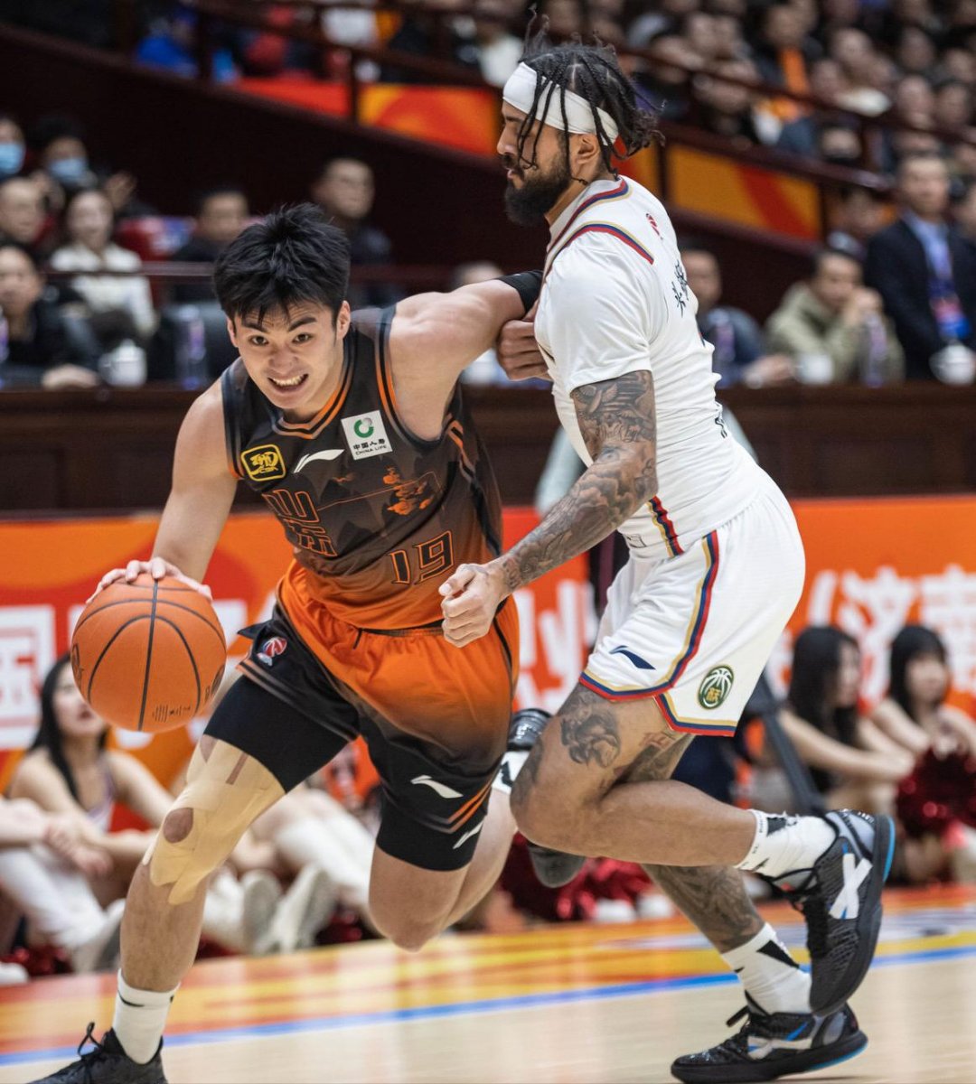 xingkong.com-CBA常规赛倒计时；金州勇士清晨伤情更新；细节引发关注；气氛紧张；赛季目标并未改变的简单介绍