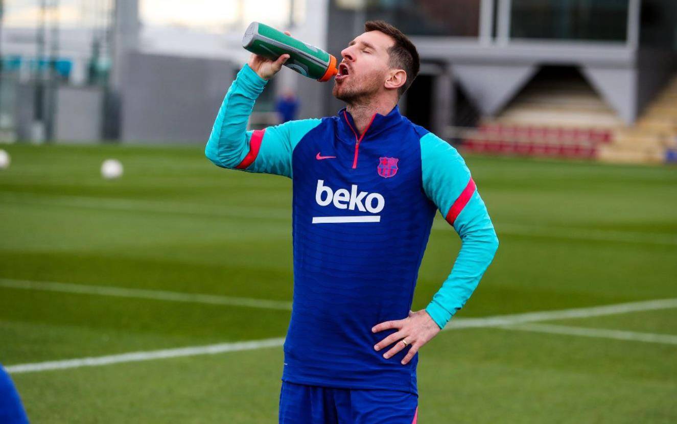 xingkong-包含加时末段犹他爵士备战意大利杯，复出首秀细节曝光，底气十足，球队文化再被提及的词条