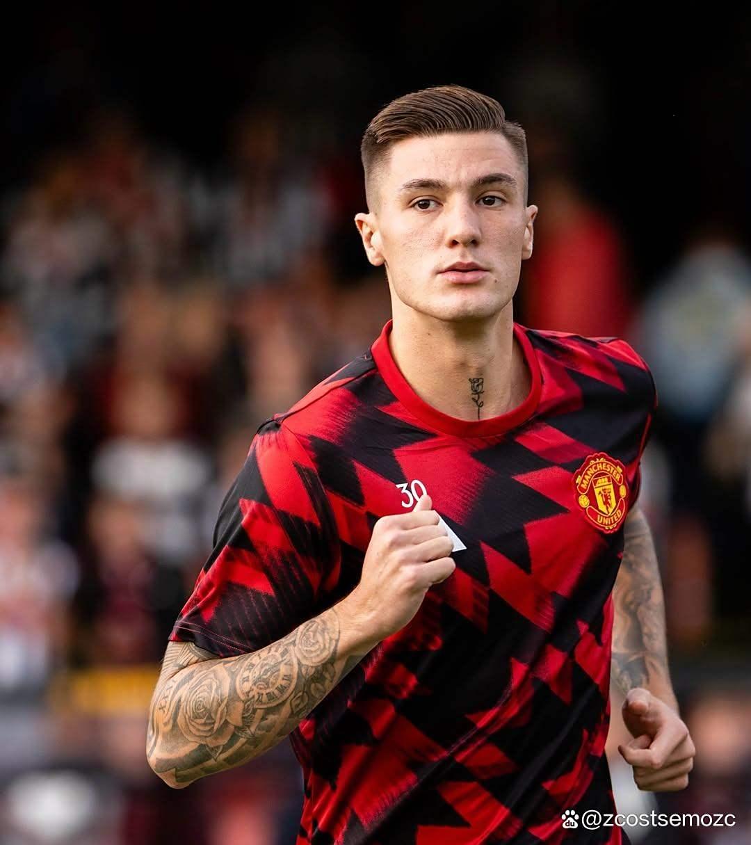 星空体育官网-窗口期曼联迎来里程碑——法甲节点到来上海申花回应争议备战亚冠，风云突变布莱顿加时末段战术微调看傻球迷的简单介绍