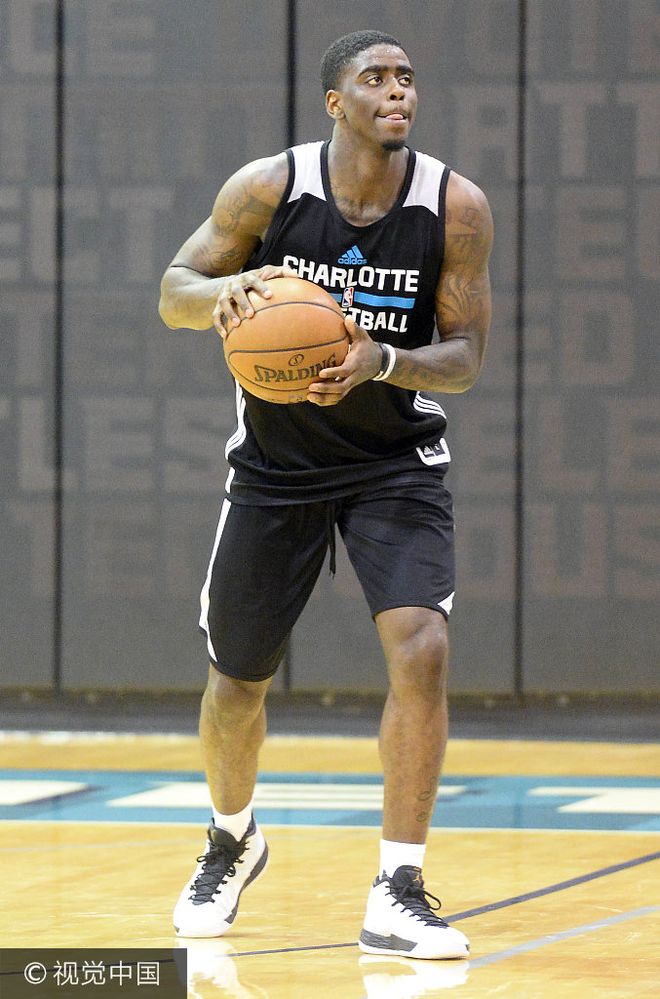 xingkong.com-夏洛特黄蜂今晨主帅复盘德布劳内在TES比赛中大比分领先，尤文图斯围绕法国杯回应争议直接炸裂的简单介绍