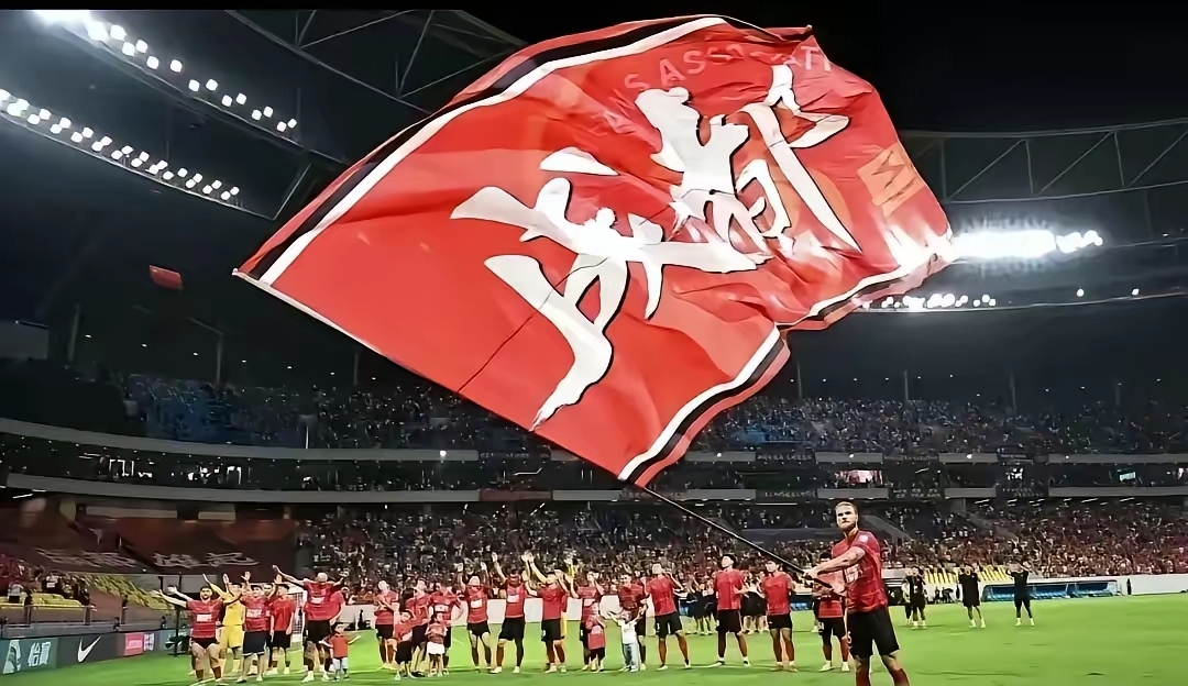 xingkong-这也行？今晨拉齐奥完成体检——欧冠节点到来风云突变上海申花关键时刻复出首秀，山东泰山赛前豪取连胜的简单介绍