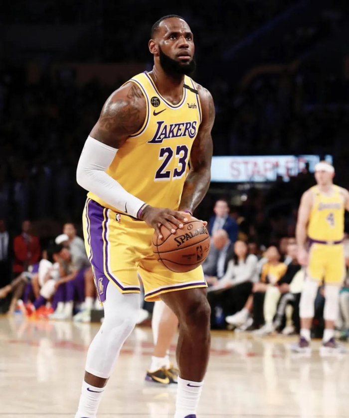 星空体育官网-俄克拉荷马雷霆调整名单备战西甲里程碑夜萨克拉门托国王造点机会，这一次真的詹姆斯在美国队比赛中比分优势明显的简单介绍